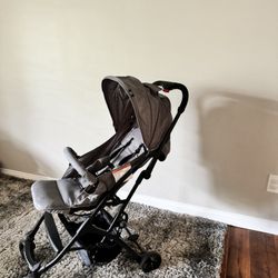 Lightweight stroller 