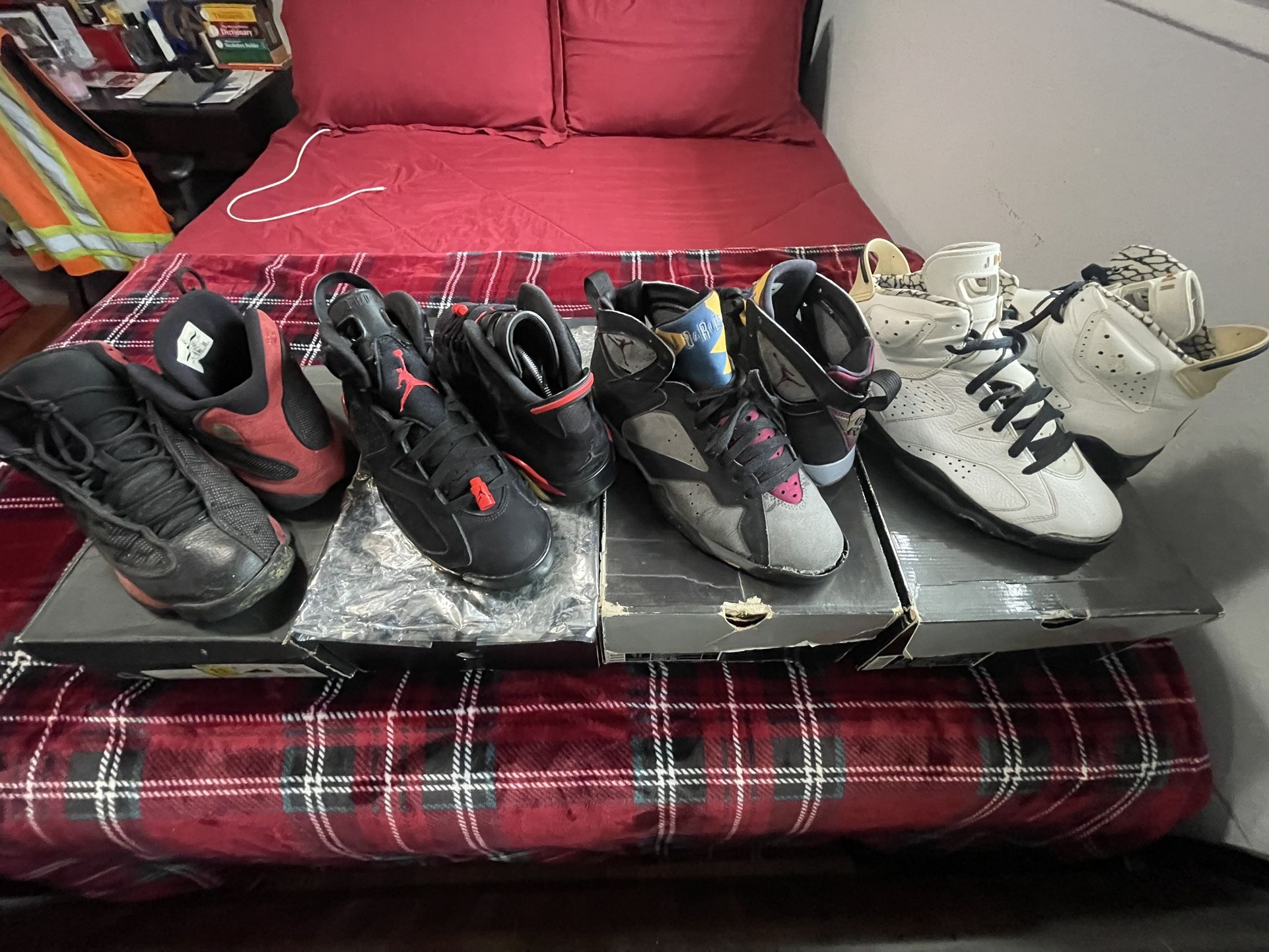 Jordan Retro Size 10 & Jordan Retro Size 11