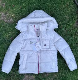 Moncler Montbeliard Puffer Jacket White