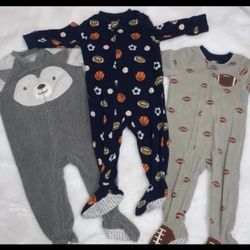 Carters fleece zip-up pajamas/  12months