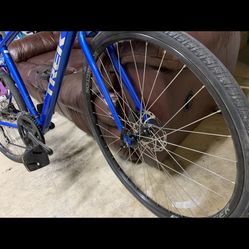 Trek FX2 (Disk) Bike   Price Drop ..Steal! OBO