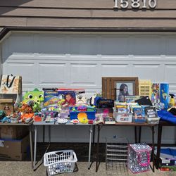 Multi-Family Garage Sale!!