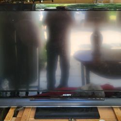 45" Sony TV