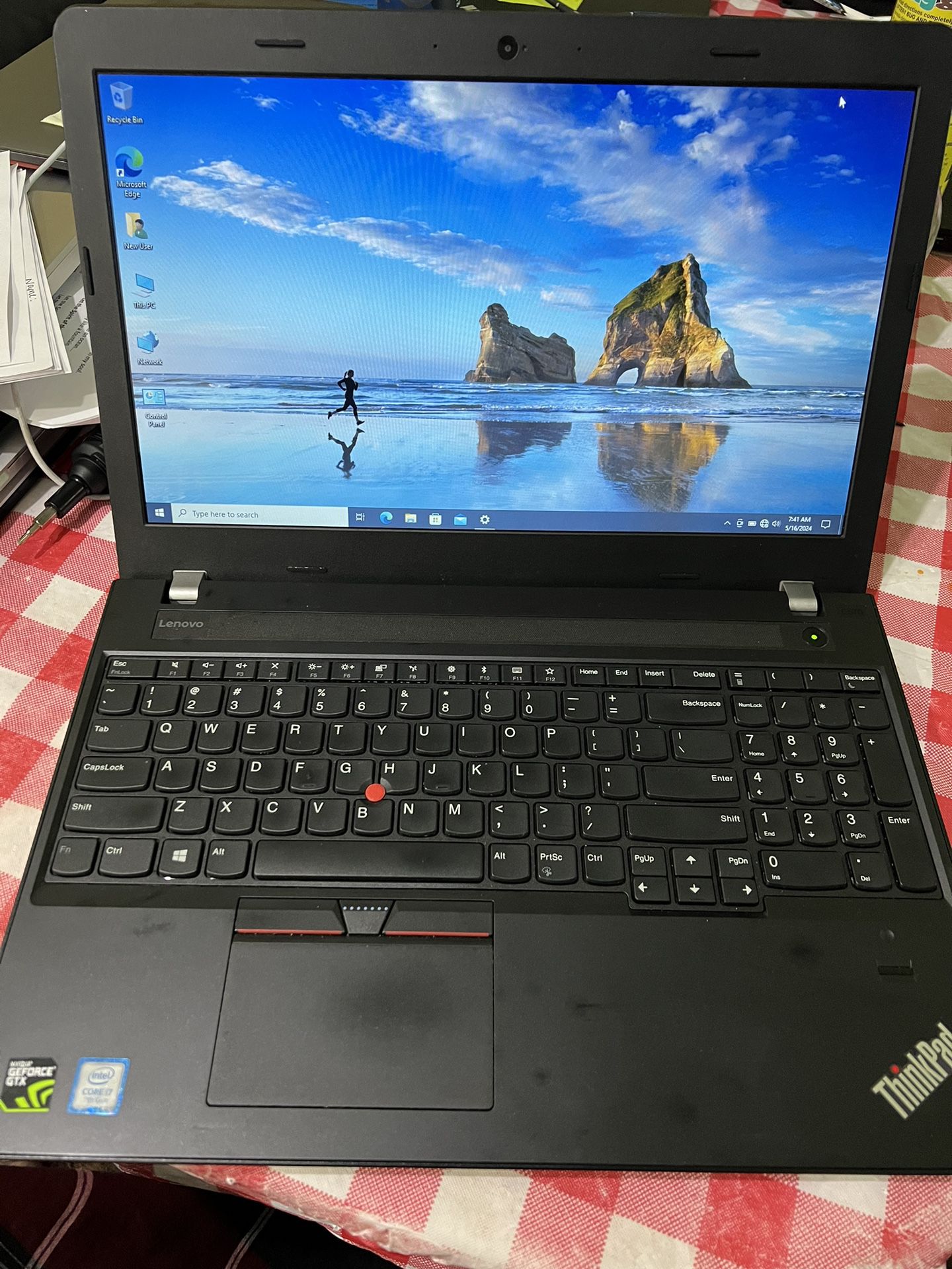 Lenovo Thinkpad E570 Intel Core i7 7th Gen @2.90Ghz 16gb Ram 256gb SSD Nvidia GTX 950M 2gb Graphics , Windows 10 Charger. Best for Graphics design and