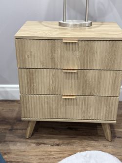 2 Beautiful And Fancy Nightstand