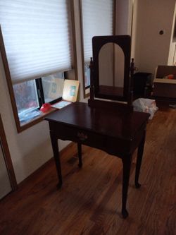 Vintage vanity without chair