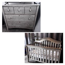 Crib and Dresser Nursery Set 