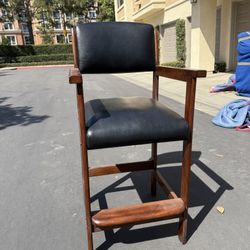 2x Leather Bar Stools 