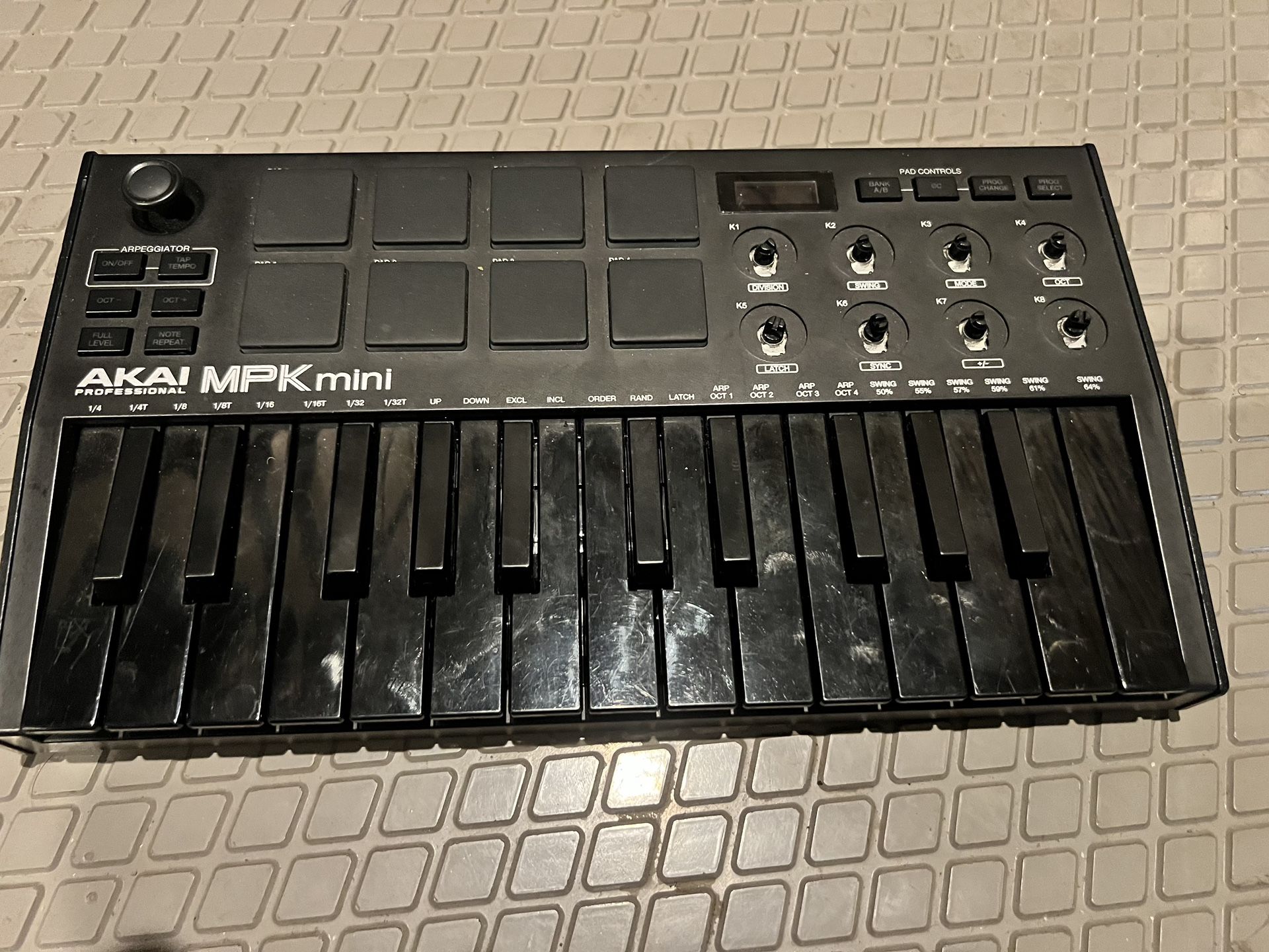 AKAI MPC Mini