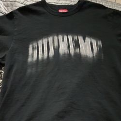 Supreme blurred arc tee