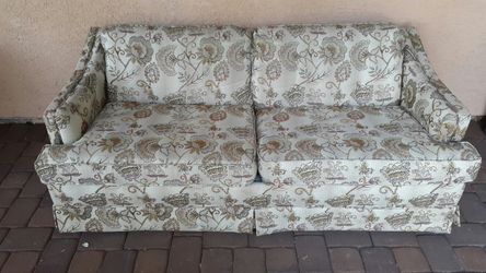 Full size Sofa bed nice clean no wear no tear