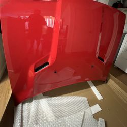 Dodge Challenger hood