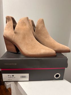 Vince Camuto Bibestie Suede Ankle Booties Size 7.5