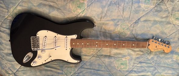 Fender Strat, Black $550
