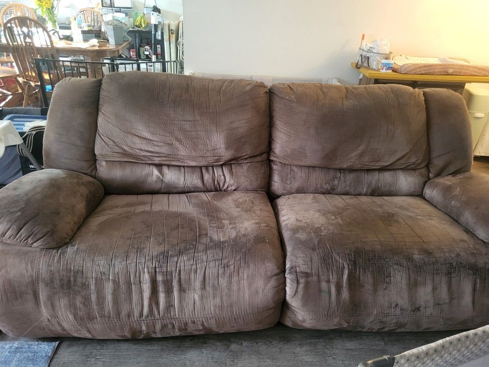 Free Reclining Couch