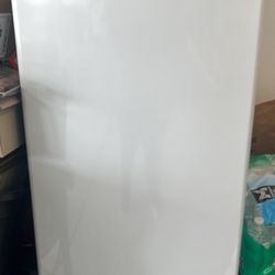 Upright Deep Freezer