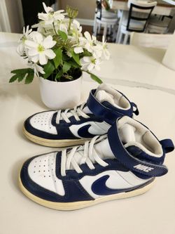 Nike brand tennis for children.