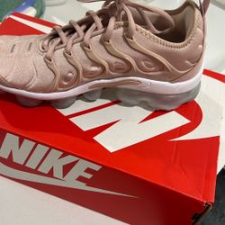 Nike E Air Vapor Max Plus