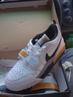 Air jordan legacy 312 lows size 8