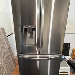 LG French door fridge - STANDARD DEPTH