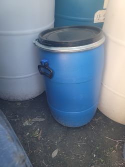 Plastic barrels HDPE