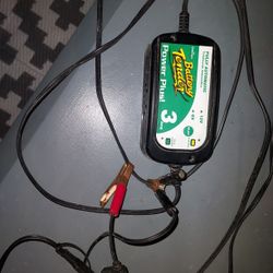 Deltran BATTERY TENDER POWER PLUS 12 AND 6V BATTERY CHARGER