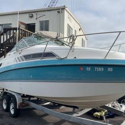 25 FT TALL CABIN CRUISER 1991 CHARPELL BOAT!  WITH  TRAILER & BAIT TANK..IN SAN DIEGO $5900. 