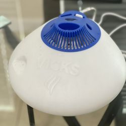 Vicks Warm Steam Vaporizer Humidifier, 600 sq ft, White, V150RYUPC