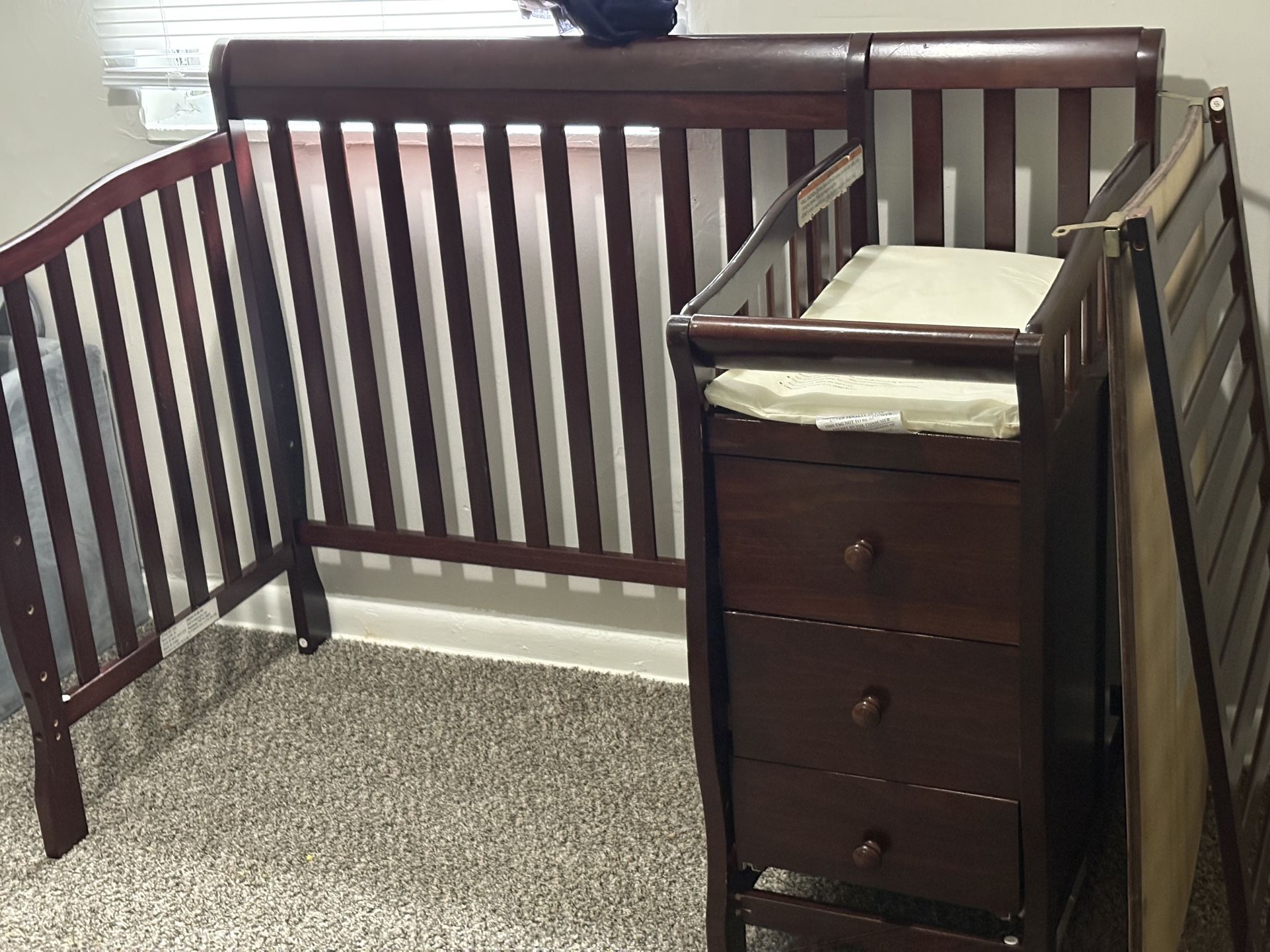 Baby Mini Crib