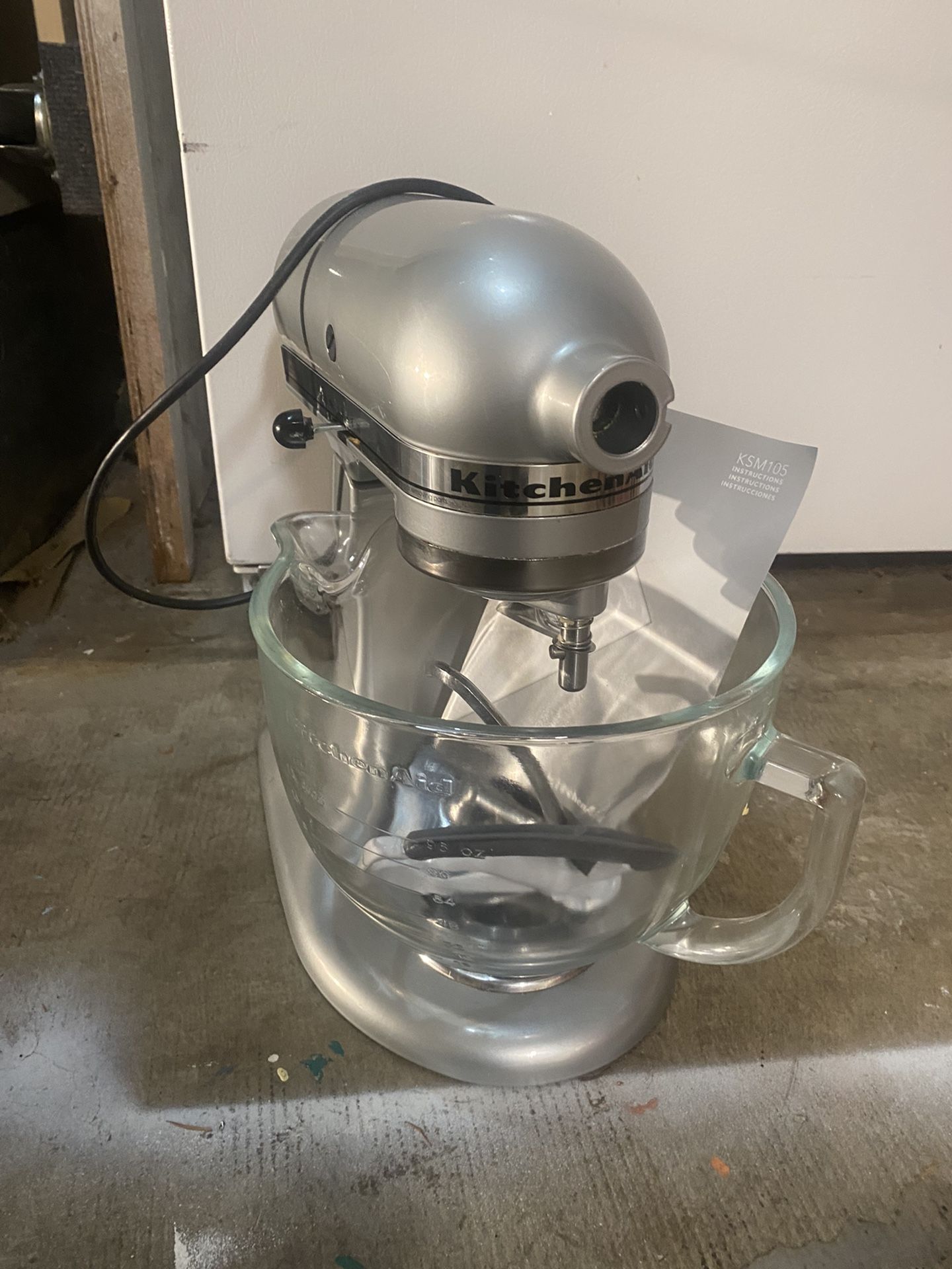 KitchenAid Stand Mixer with Glass Bowl and Flex Edge Beater