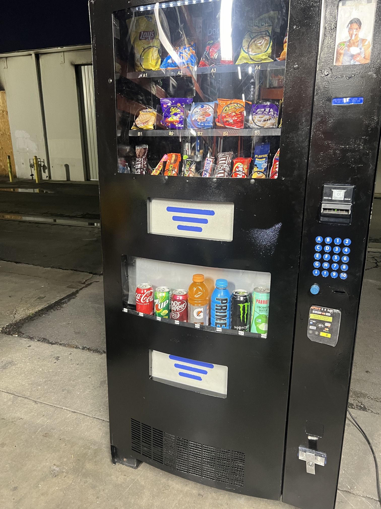 SODA AND SMACK VENDING MACHINE COMBO for Sale in Fullerton, CA - OfferUp