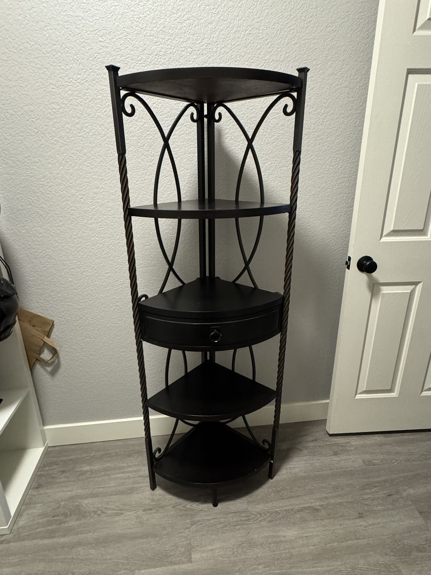 Metal Corner Shelf