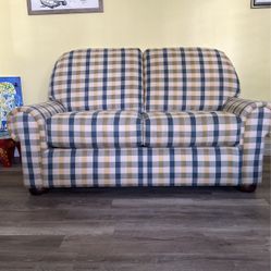 Love Seat 