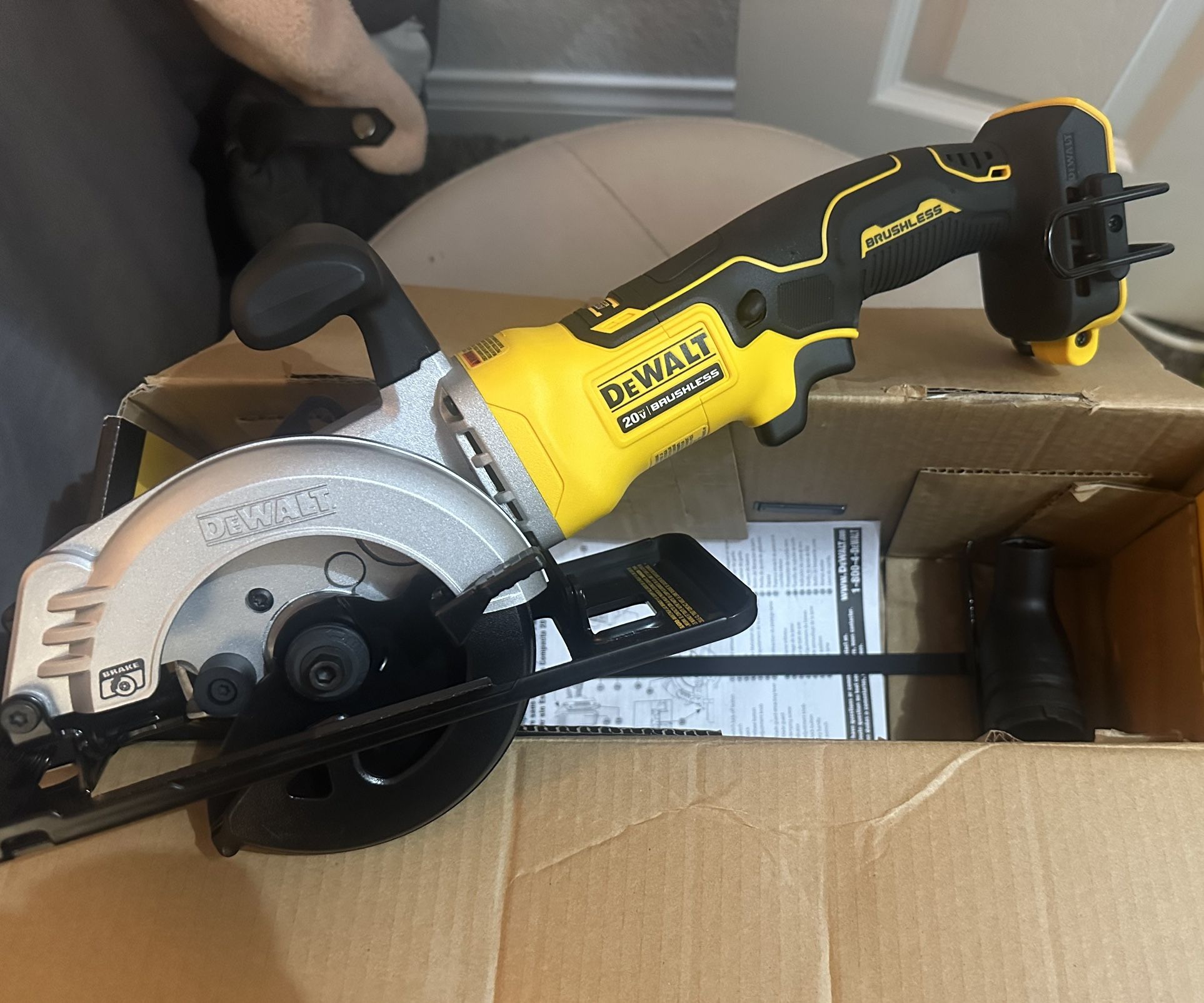 DeWalt 4 1/2” Circular Saw BRAND NEW IN BOX,!