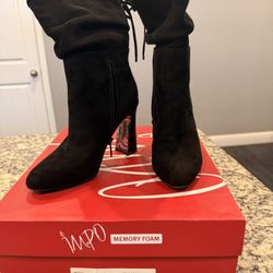 Women’s Boots 6.5