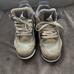 Air Jordan 4 Retro-Olive
