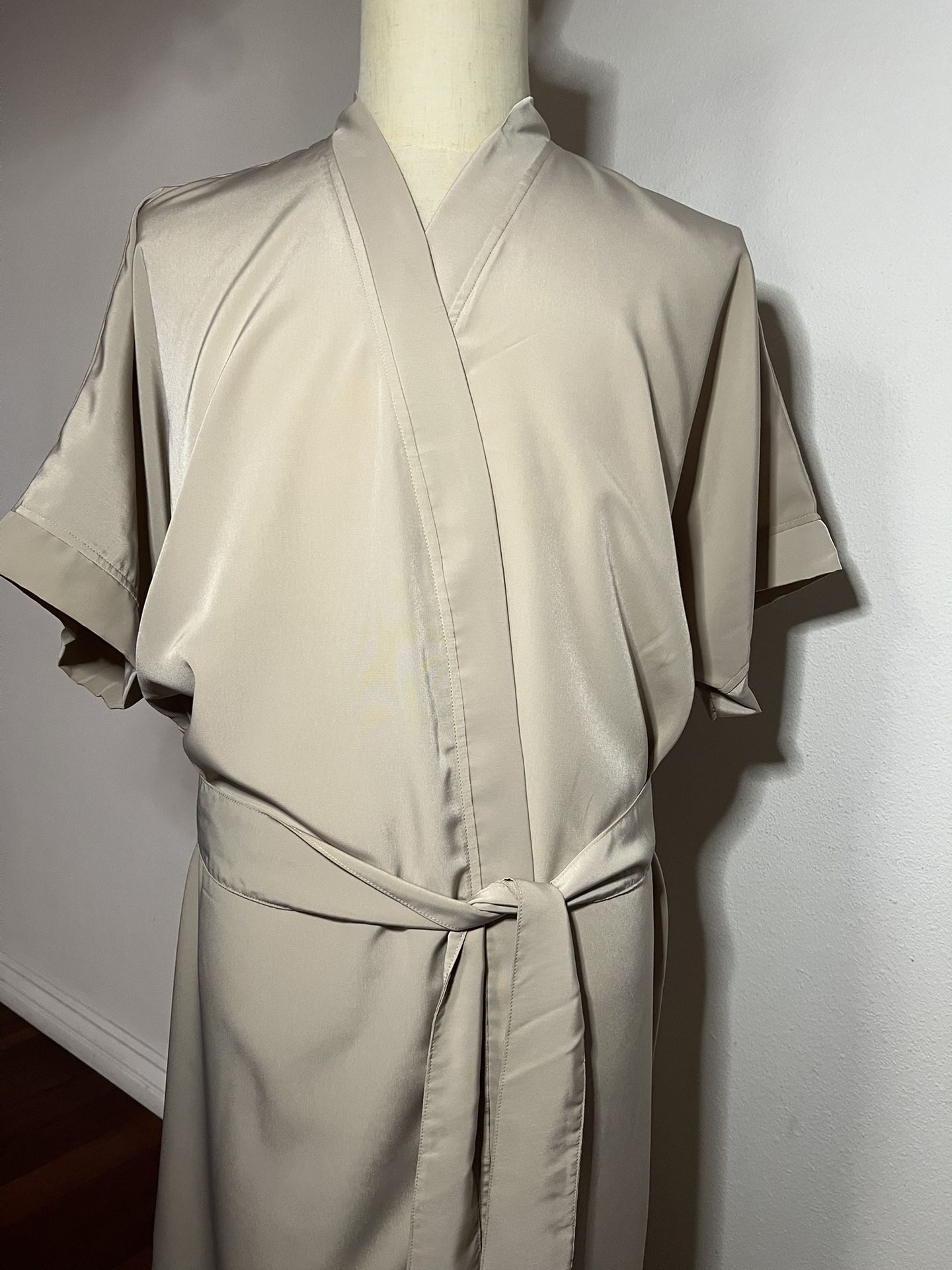 Hairstylist Client robe
