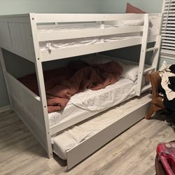 Bunk Bed Twins with Trundle