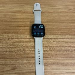 Apple Watch Series 4 44mm Cellular + GPS