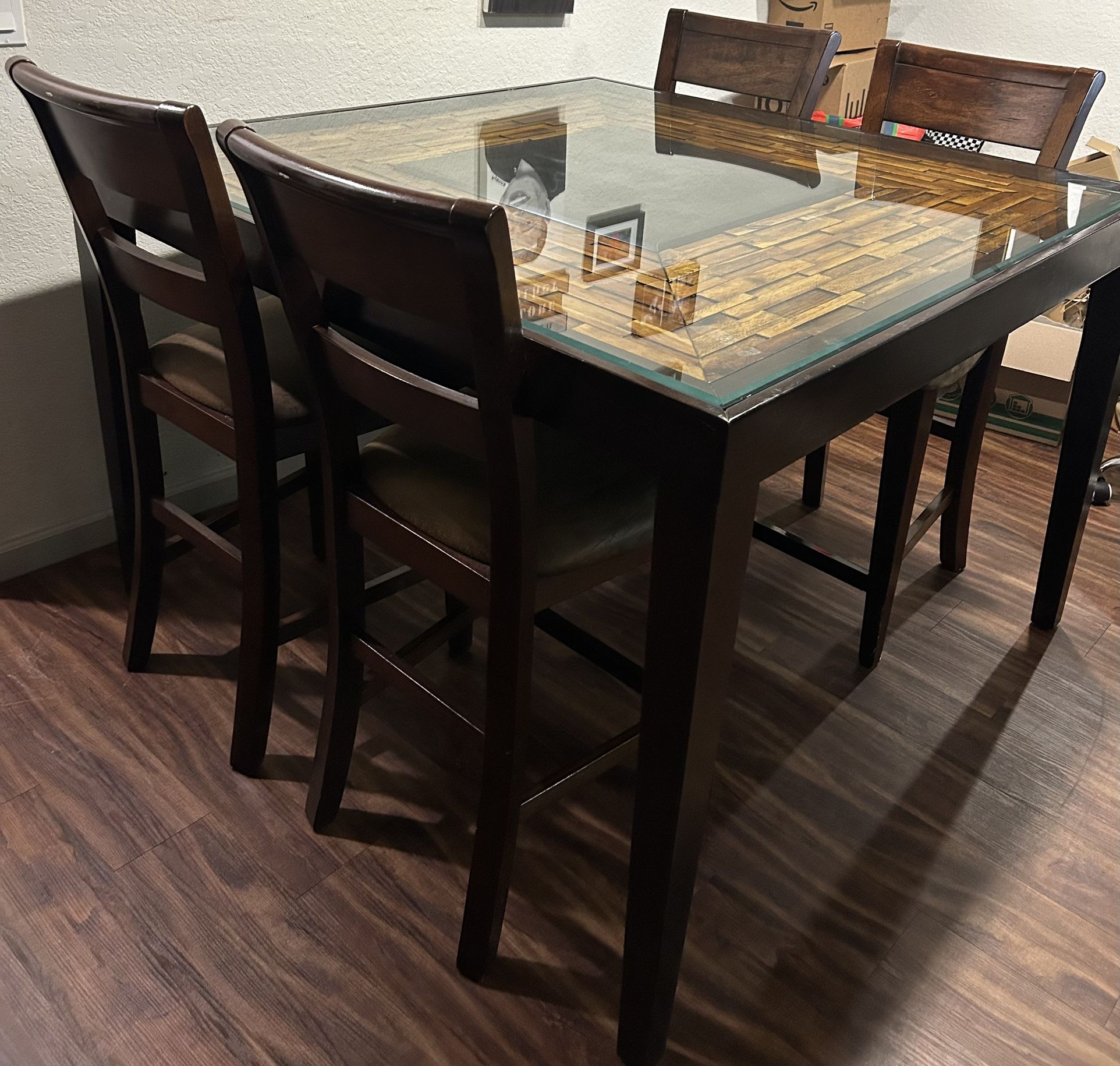 “Solid Wood with Glass Dining Table – Great DIY / Upcycle Project!”