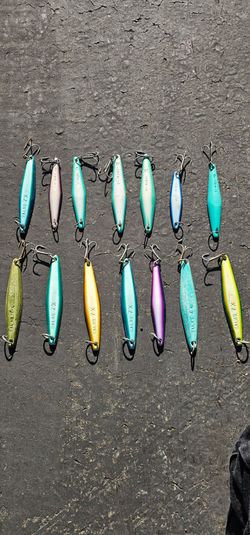 14 Salt water fishing lures