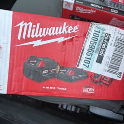 Milwaukee Battery