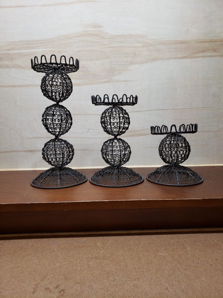 Rustic Farmhouse Distressed Twisted Wire Pillar Candle Holders