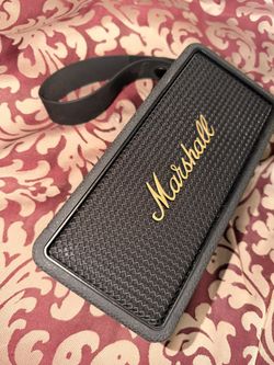 Marshall Middleton Bluetooth Like new