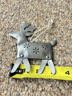 HMK LIC Metal Reindeer Ornament