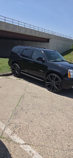 2011 GMC Yukon Denali