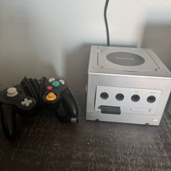 NINTENDO GAMECUBE 