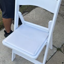Resin Chairs 