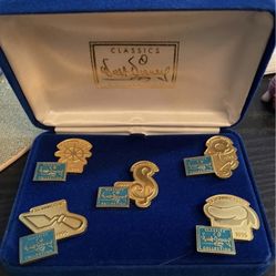 Walt Disney Classic Collection 5th Anniversary Pin Set