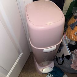 Brand new diaper genie